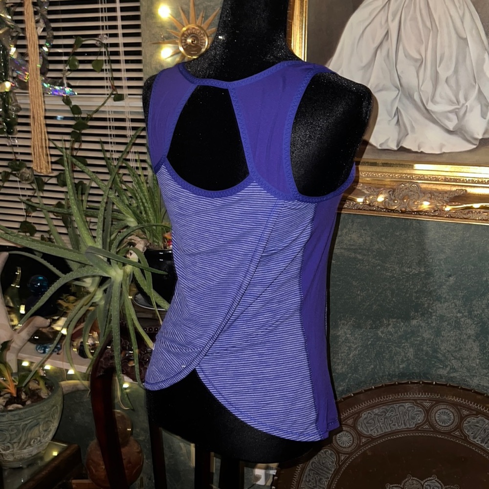 Lululemon tank